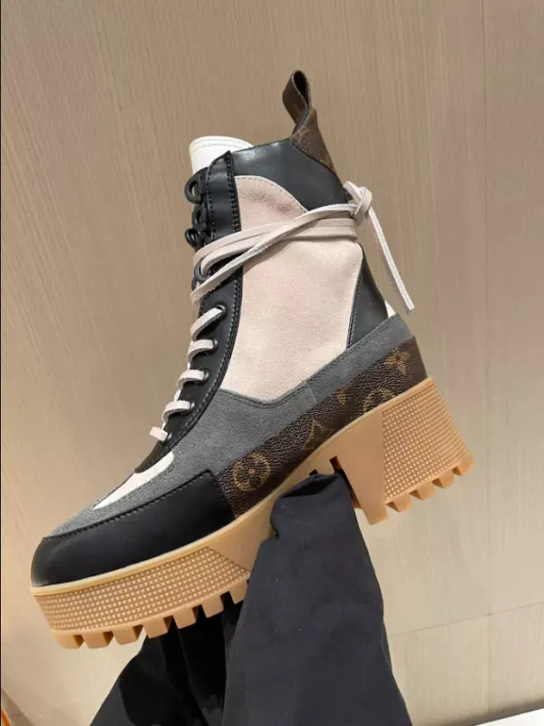 LV LAUREATE PLATFORM DESERT BOOT – WLS030 - Image 7