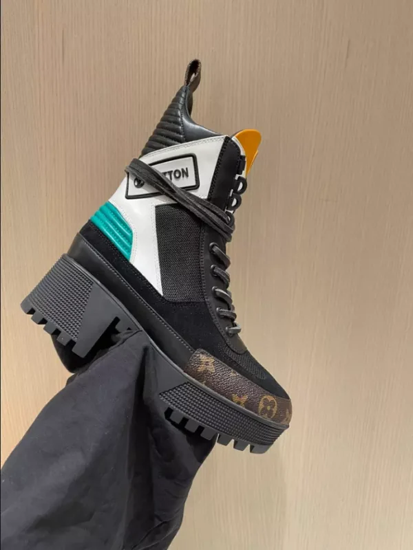 LV LAUREATE PLATFORM DESERT BOOT – WLS031 - Image 2
