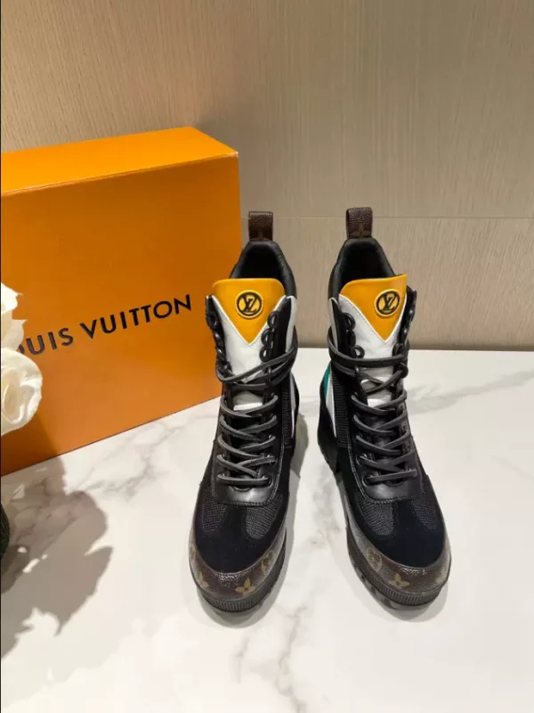 LV LAUREATE PLATFORM DESERT BOOT – WLS031 - Image 5