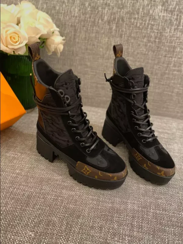 LV LAUREATE PLATFORM DESERT BOOT – WLS032 - Image 2