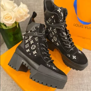 LV LAUREATE PLATFORM DESERT BOOT – WLS034