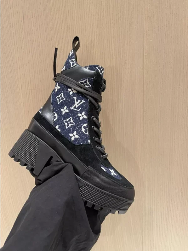 LV LAUREATE PLATFORM DESERT BOOT – WLS033 - Image 2