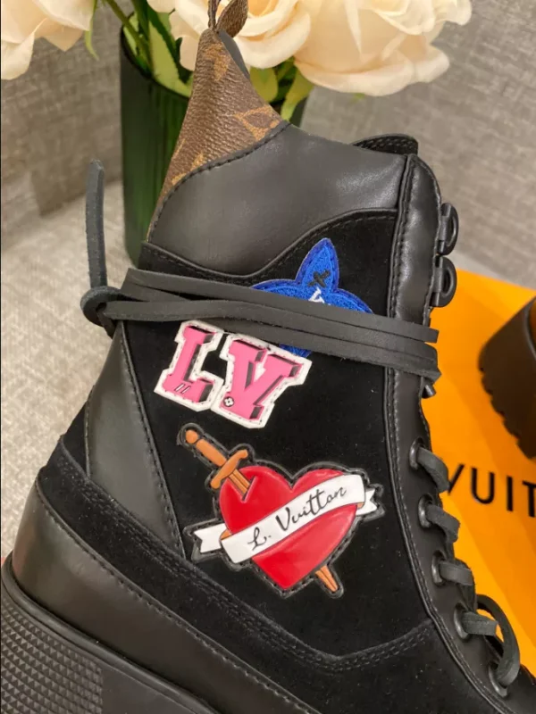 LV LAUREATE PLATFORM DESERT BOOT – WLS035 - Image 3