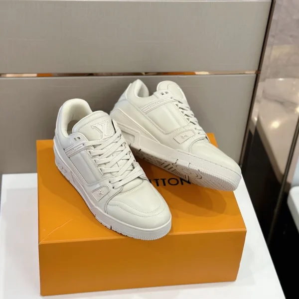 LV TRAINER SNEAKER – LSVT314 - Image 6