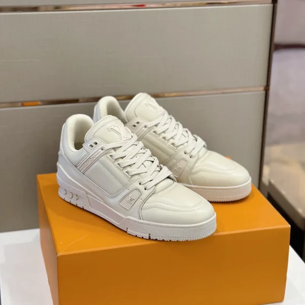 LV TRAINER SNEAKER – LSVT314 - Image 7