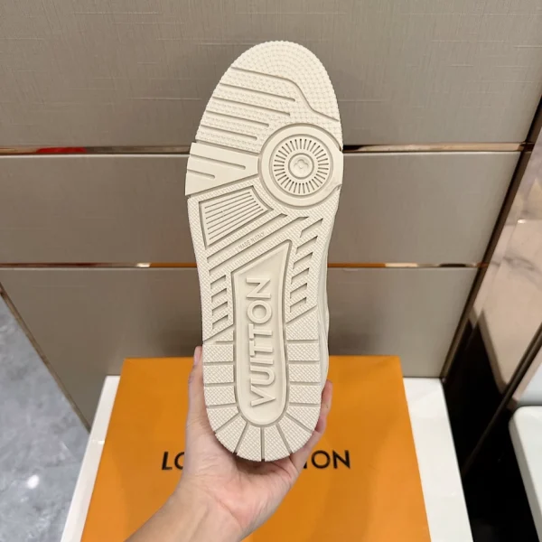 LV TRAINER SNEAKER – LSVT314 - Image 8