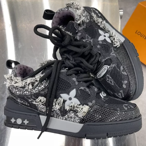 LV SKATE SNEAKER – LSVT306 - Image 7