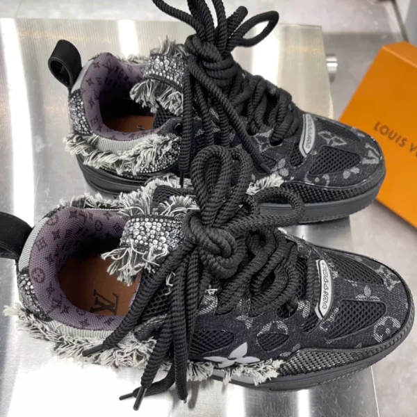 LV SKATE SNEAKER – LSVT306 - Image 8