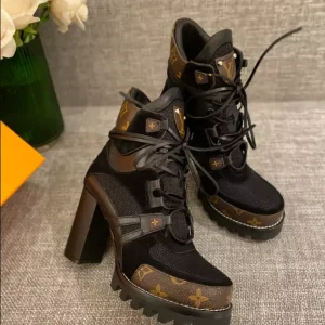 LV STAR TRAIL ANKLE BOOT – WLS040