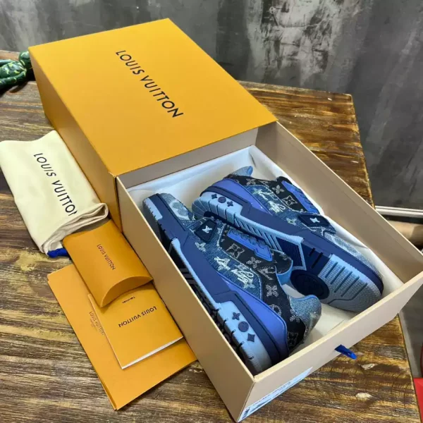 LV TRAINER SNEAKER – LSVT320 - Image 8