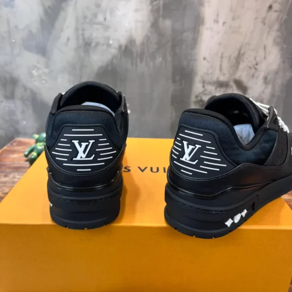 LV TRAINER SNEAKER – LSVT341 - Image 6