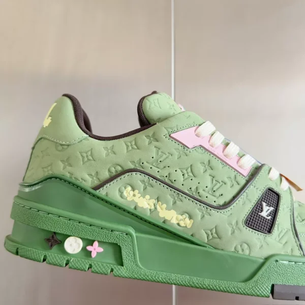 LV TRAINER SNEAKER – LSVT343 - Image 8