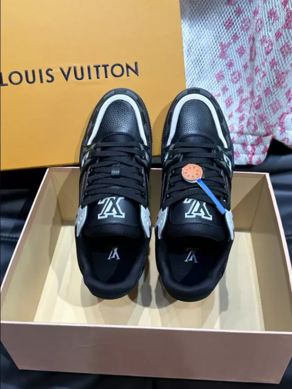 LV TRAINER SNEAKER – LSVT345 - Image 4