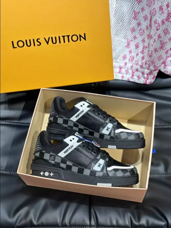 LV TRAINER SNEAKER – LSVT345 - Image 10