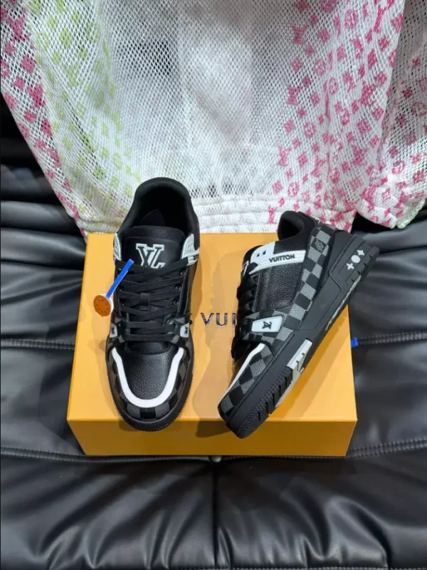 LV TRAINER SNEAKER – LSVT345 - Image 8