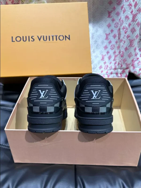 LV TRAINER SNEAKER – LSVT345 - Image 9