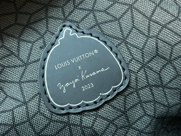 LV X YK KEEPALL 25 MONOGRAM ECLIPSE CANVAS – WLM559 - Image 6