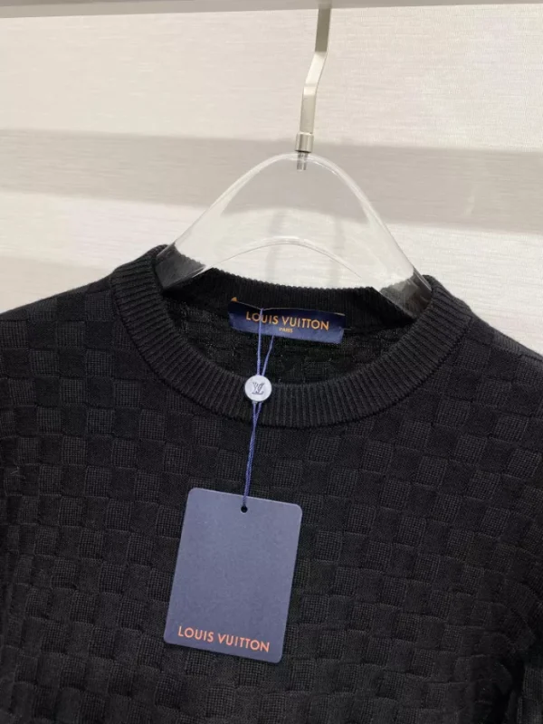 Louis Vuitton Damier Signature Crewneck – SLV028 - Image 3