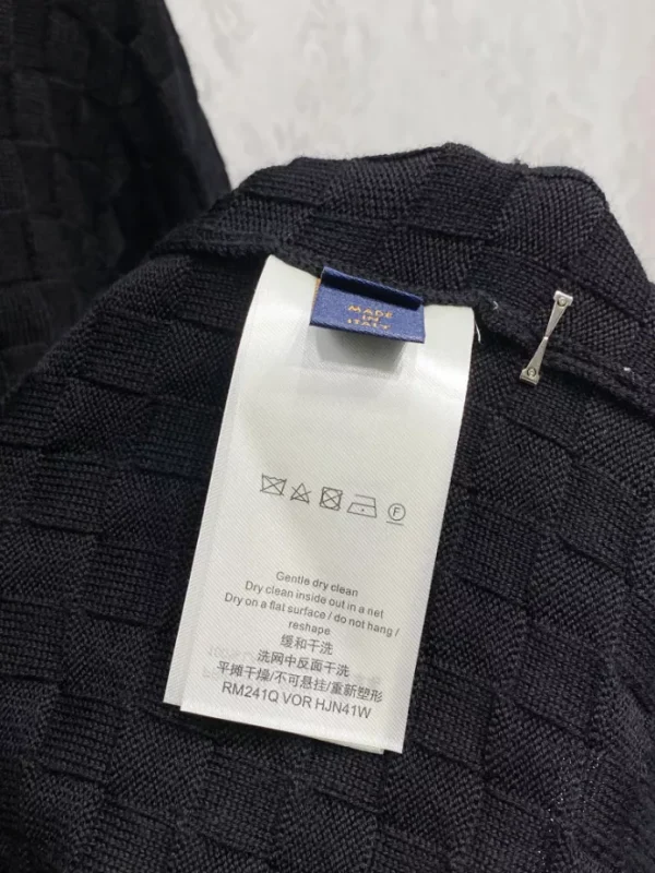 Louis Vuitton Damier Signature Crewneck – SLV028 - Image 7