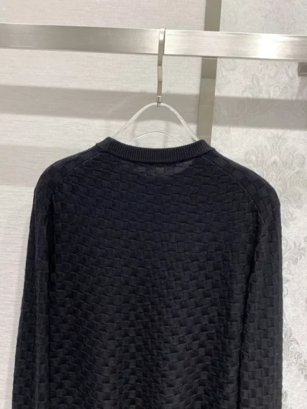 Louis Vuitton Damier Signature Crewneck – SLV028 - Image 8
