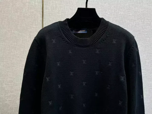 Louis Vuitton Embroidered Signature Merino Crewneck – SLV030 - Image 4