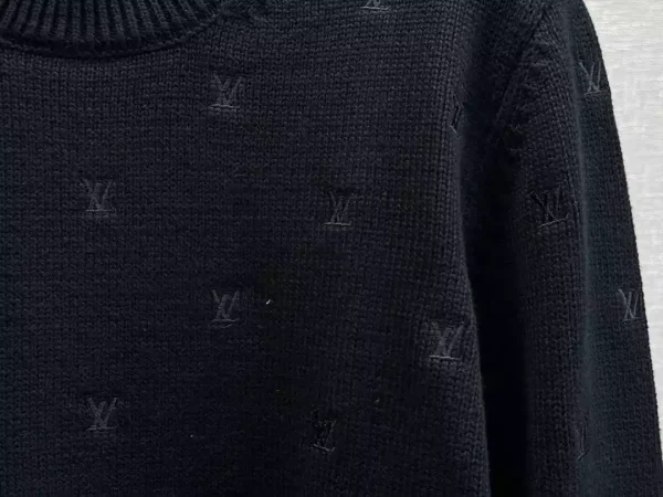 Louis Vuitton Embroidered Signature Merino Crewneck – SLV030 - Image 6