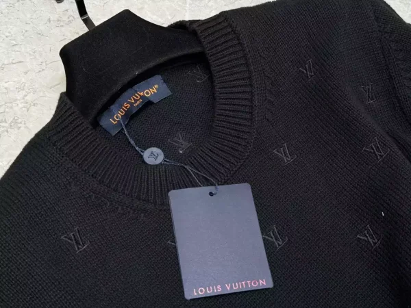 Louis Vuitton Embroidered Signature Merino Crewneck – SLV030 - Image 7