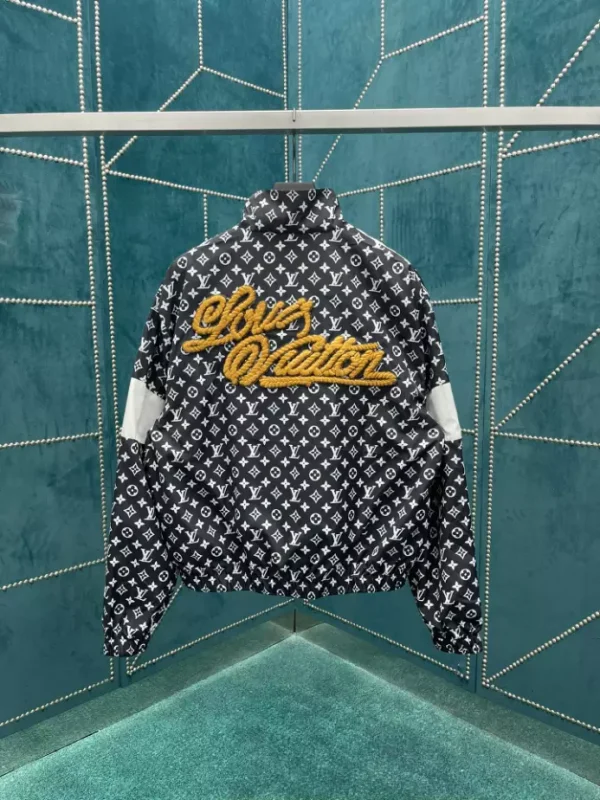 Louis Vuitton Tracksuit – LC012 - Image 4