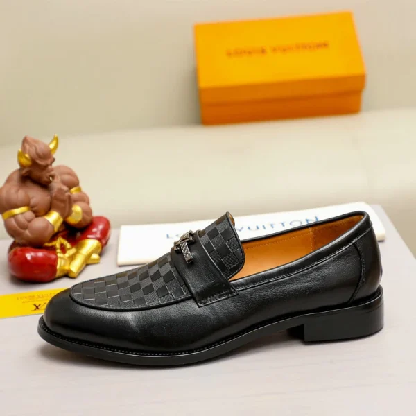 Louis Vuitton Loafers – LLV06 - Image 3