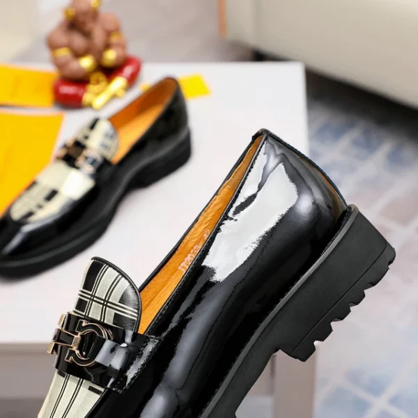 Louis Vuitton Loafers – LLV07 - Image 5