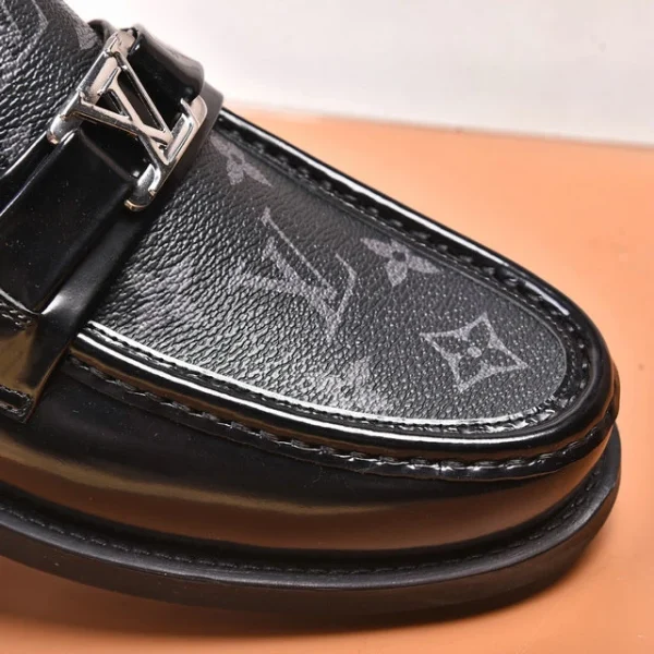 Louis Vuitton Loafers – LLV09 - Image 4