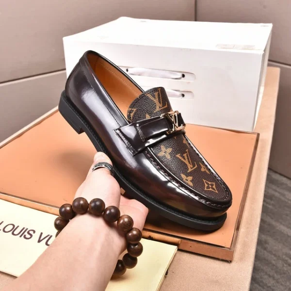 Louis Vuitton Loafers – LLV10 - Image 2