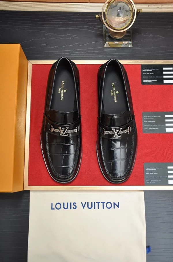 Louis Vuitton Loafers – LLV51