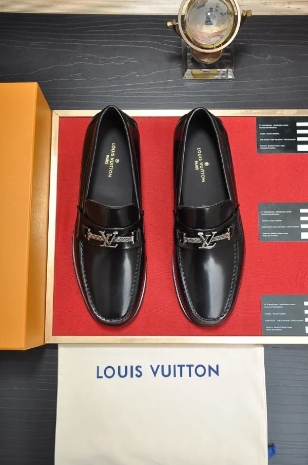 Louis Vuitton Loafers – LLV52