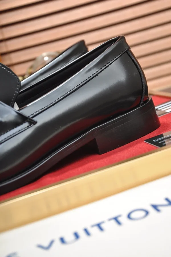 Louis Vuitton Loafers – LLV52 - Image 3