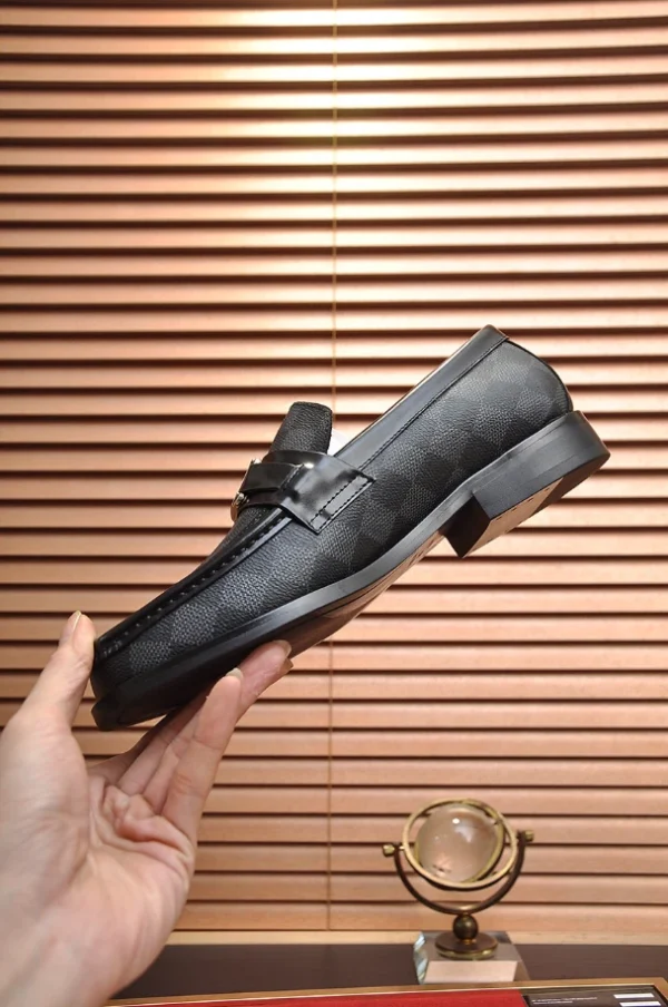 Louis Vuitton Loafers – LLV56 - Image 4