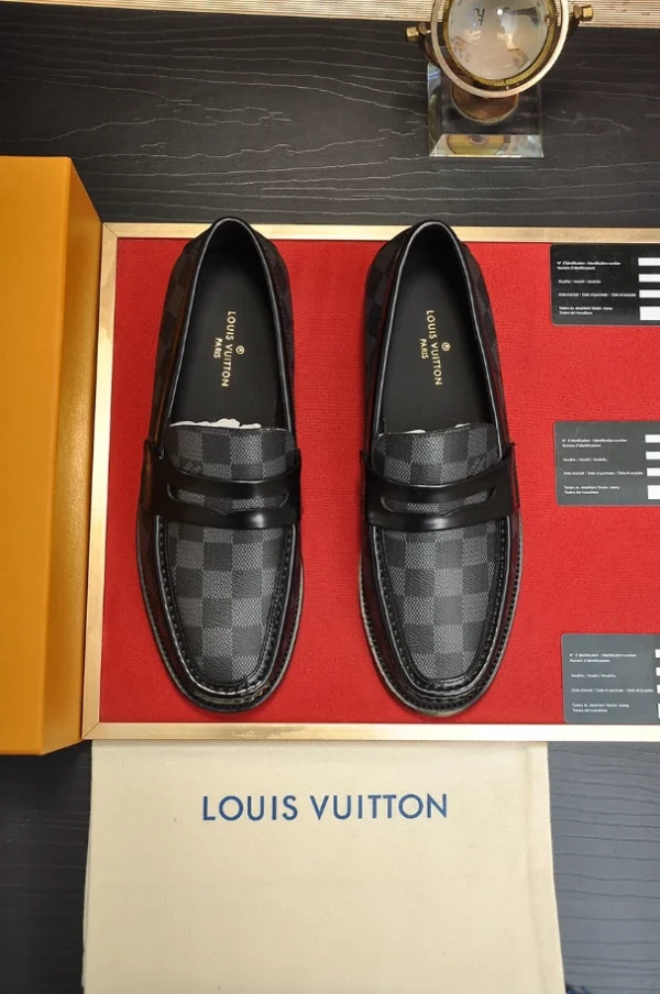 Louis Vuitton Loafers – LLV58