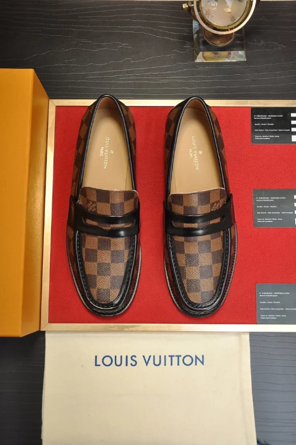 Louis Vuitton Loafers – LLV59