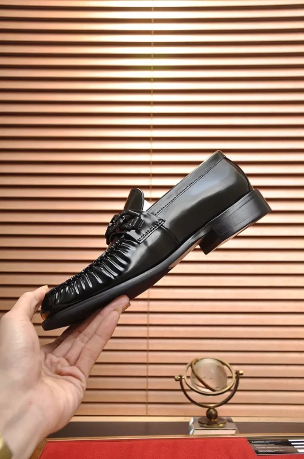Louis Vuitton Loafers – LLV61 - Image 3
