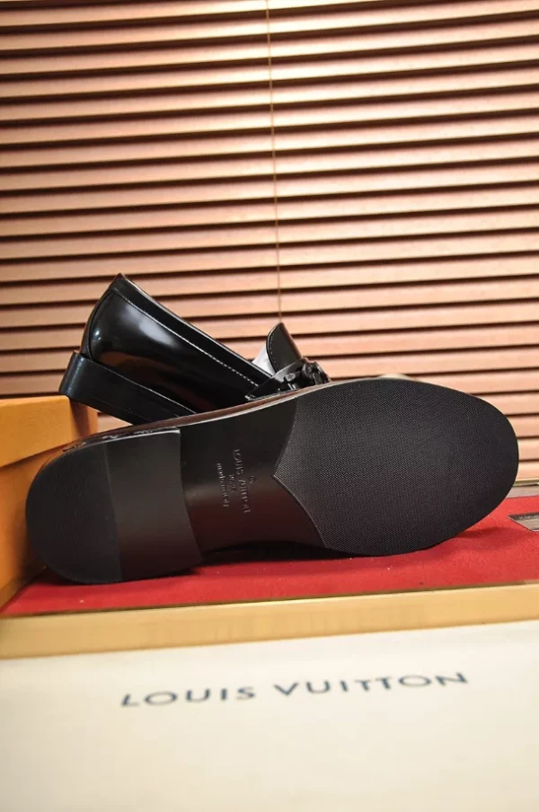 Louis Vuitton Loafers – LLV61 - Image 4