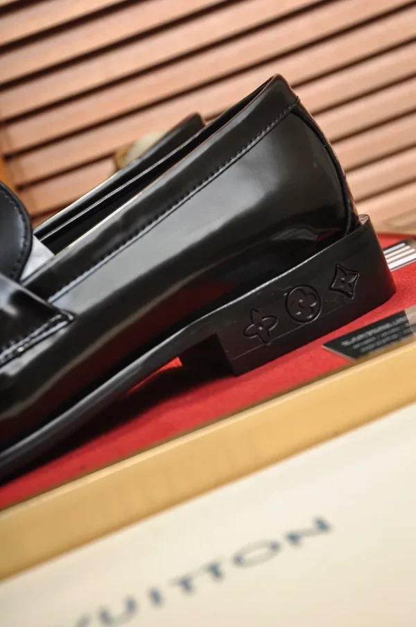 Louis Vuitton Loafers – LLV61 - Image 5