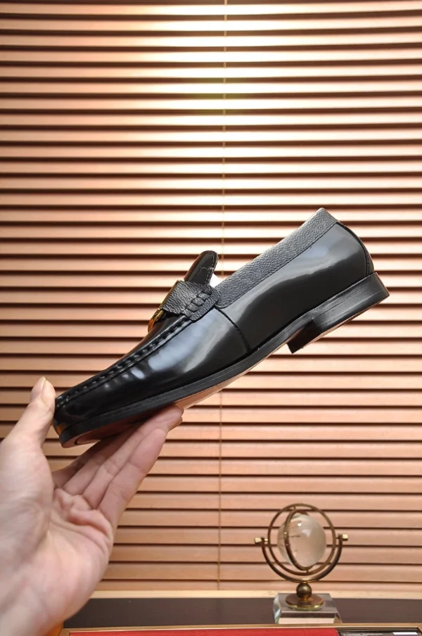 Louis Vuitton Loafers – LLV66 - Image 4