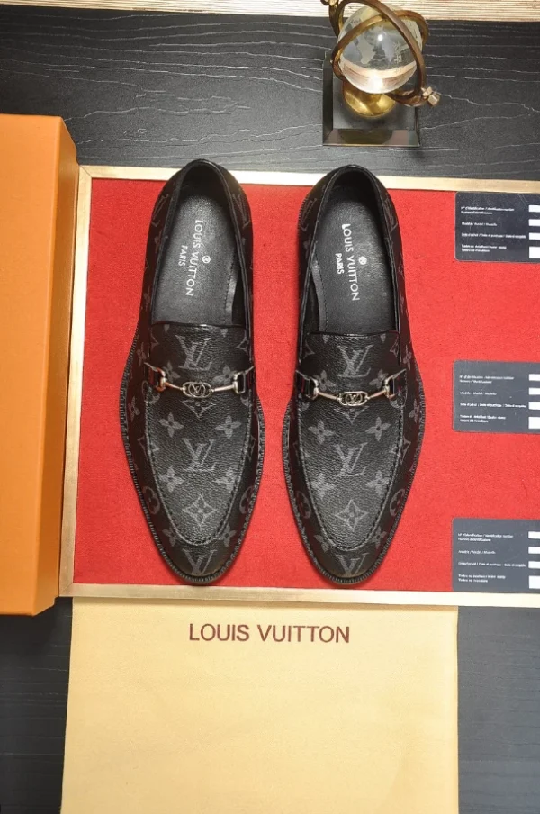 Louis Vuitton Loafers – LLV67
