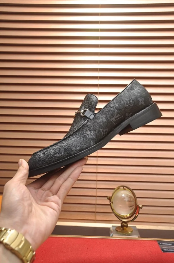 Louis Vuitton Loafers – LLV67 - Image 3