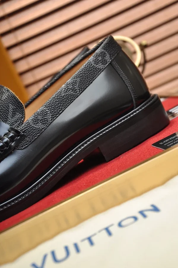 Louis Vuitton Loafers – LLV70 - Image 5