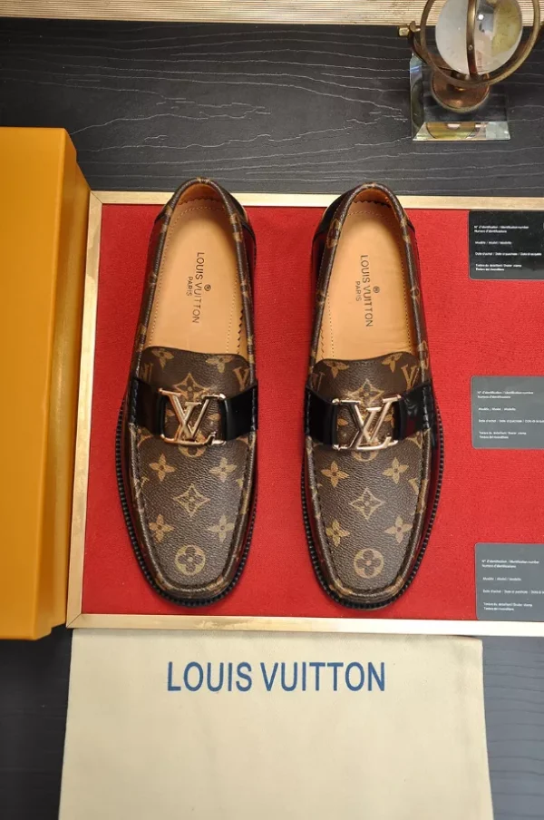 Louis Vuitton Loafers – LLV71 - Image 2