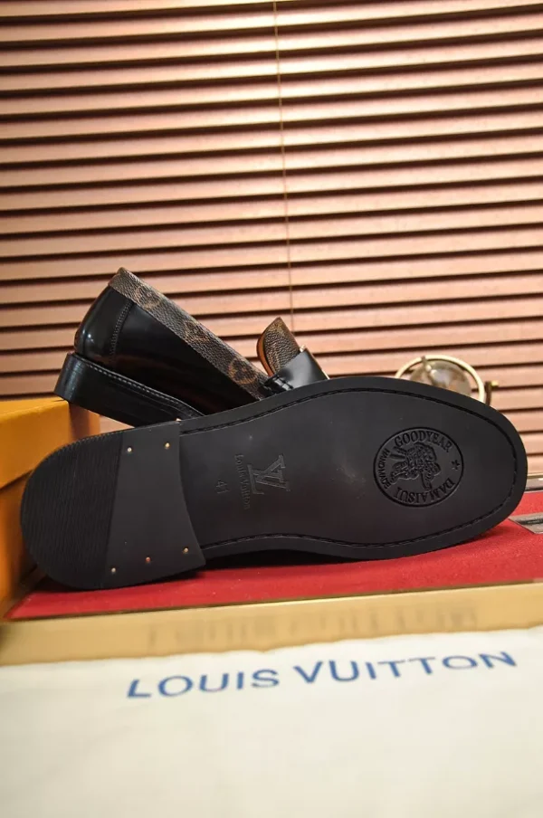 Louis Vuitton Loafers – LLV71 - Image 7
