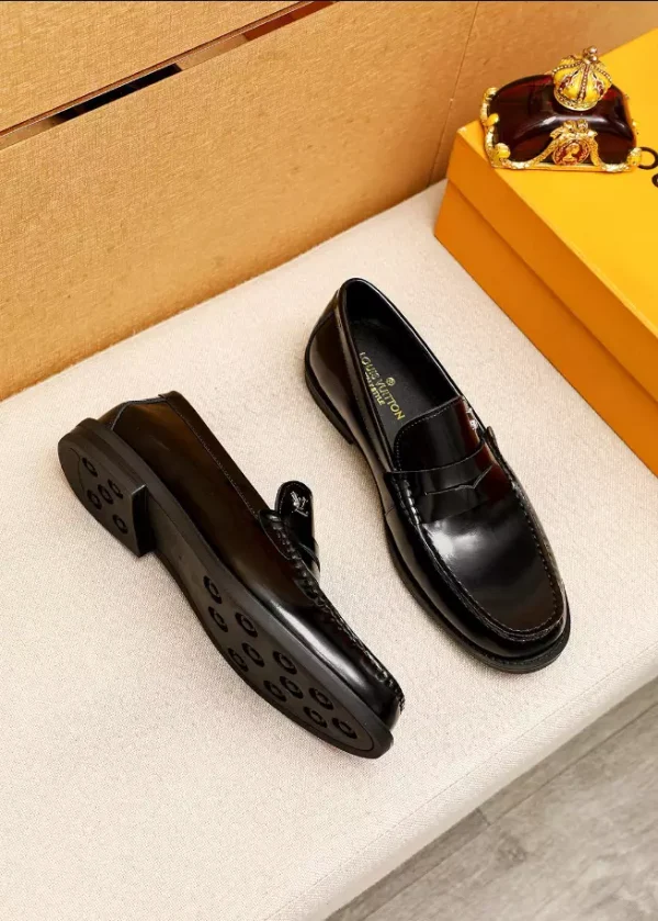 Louis Vuitton Loafers – LLV73 - Image 2