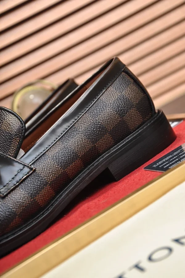 Louis Vuitton Loafers – LLV77 - Image 4