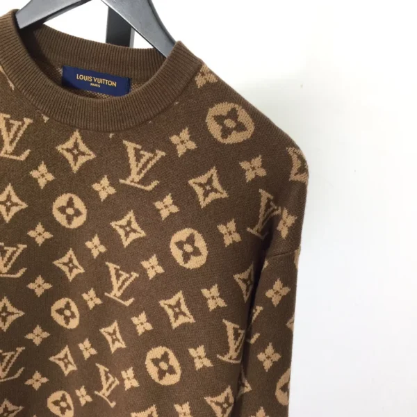 Louis Vuitton Sweater – SLV062 - Image 3